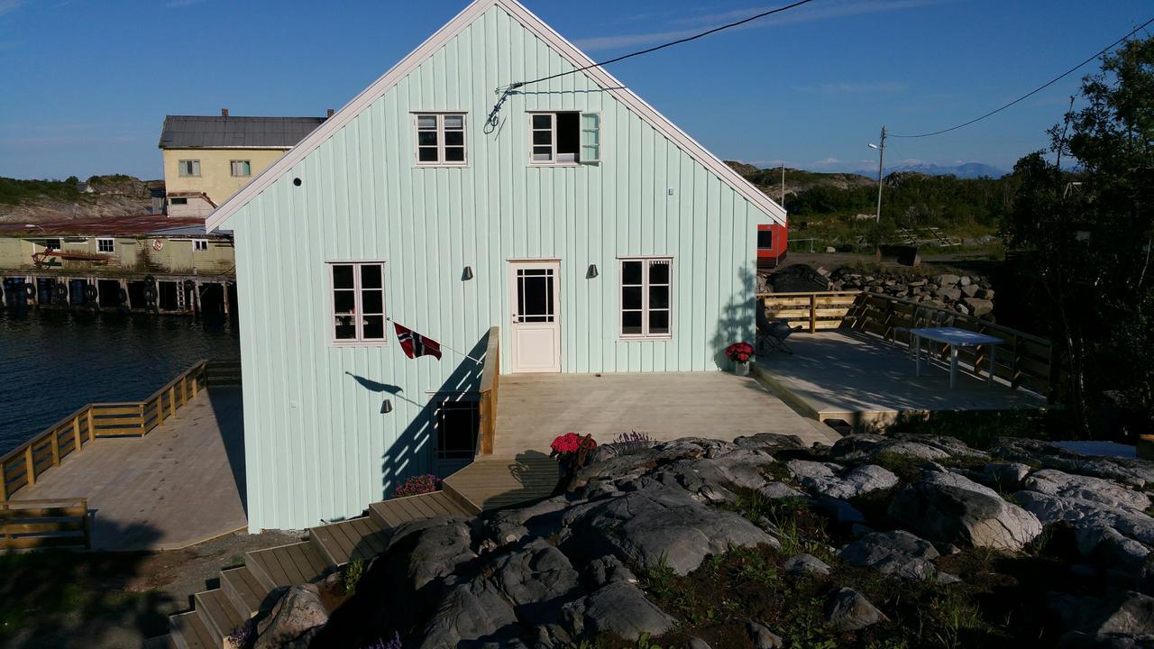 Bed and Breakfast Lysvoldbrygga Henningsvær Exterior foto