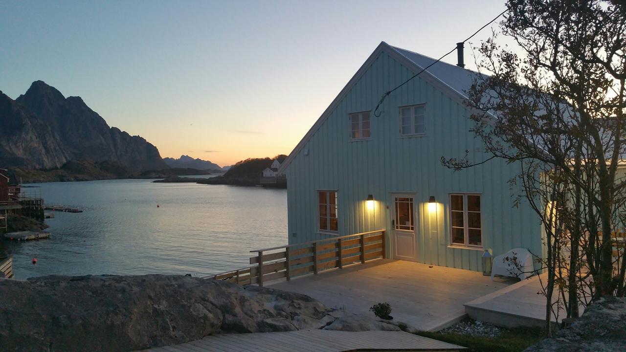 Bed and Breakfast Lysvoldbrygga Henningsvær Exterior foto