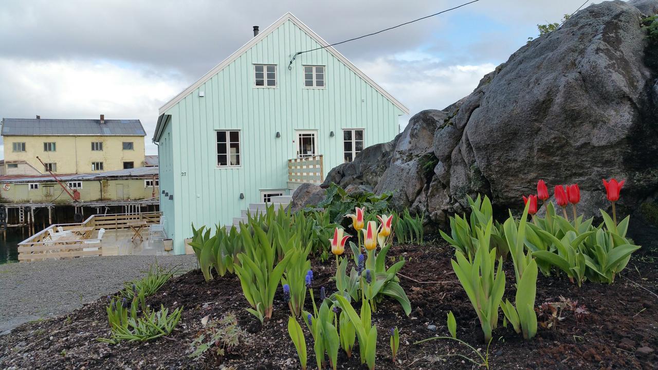Bed and Breakfast Lysvoldbrygga Henningsvær Exterior foto